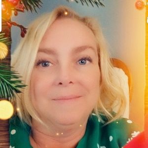 Meet your Posher, Tina